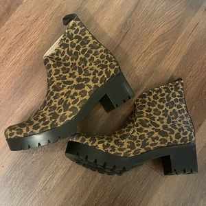 Charleston Shoe Co. Upper Monterey Boots in Leopard